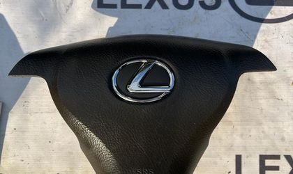 Подушка безопасности в руле Lexus GS450H