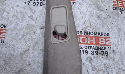 Обшивка стойки Land Rover EMG500261LUM