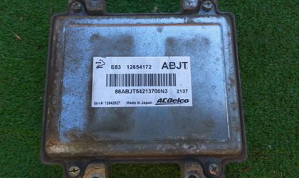 Блок управления двигателем opel Astra J 2010