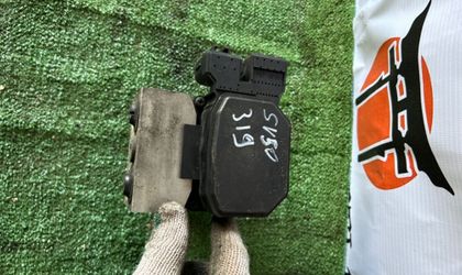 Блок ABS Toyota Vista 1999 1330004110 SV50 3SFSE