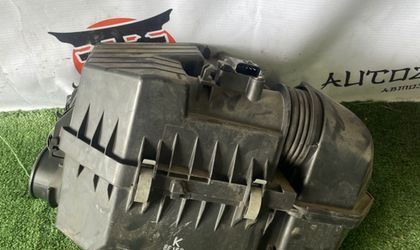 Корпус воздушного фильтра Honda Civic 2008 17211RNAA00 FD1 R18A1