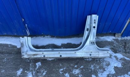 Порог кузова Toyota Vista 2003 6131232180 ZZV50 1ZZ-FE, левый