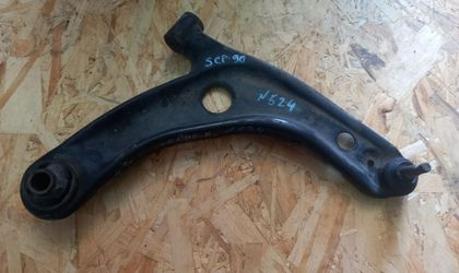 524 рычаг на TOYOTA VITZ SCP90