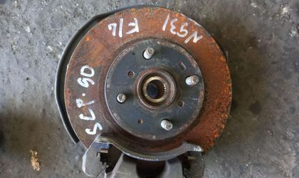 931 ступица F/L на TOYOTA VITZ SCP90