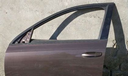 Дверь левая передняя в сборе Skoda Octavia III...