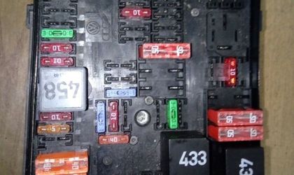 Блок предохранителей Шкода Октавия А5