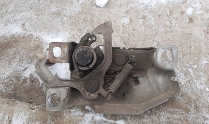 Замок капота Honda Accord V 1995