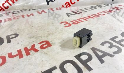 Блок управления центральным замком Kia Spectra SD