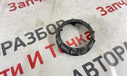 Гайка топливного насоса Ford C-Max C214 2.0L MI4