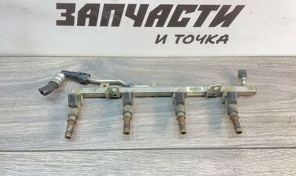 Топливная рейка Opel Astra H седан Z16XER 2008