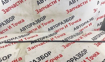 Уплотнительная резинка боковой двери правая Opel