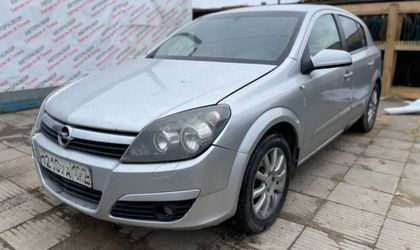 Opel Astra H (2004—2007) 2004