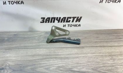 Петля капота передняя левая Opel Astra H седан