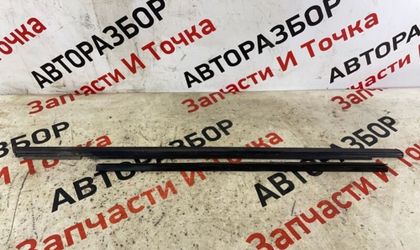 Уплотнитель стекла двери передний правый Заз Шанс