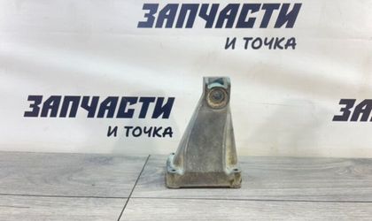 Кронштейн двигателя правый Mercedes Sprinter