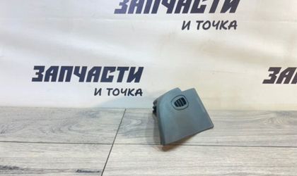 Декоративная накладка торпедо передняя правая