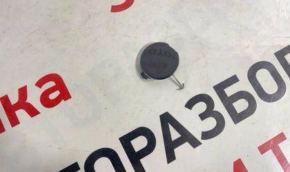 Заглушка бампера задняя Mitsubishi Lancer седан