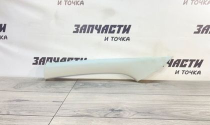 Накладка стойки лобового стекла передняя левая