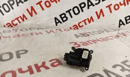 Сервопривод заслонок печки Ford C-Max C214 2.0L