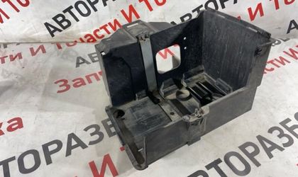 Короб аккумулятора Ford C-Max C214 2.0L MI4 2006