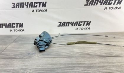 Замок боковой двери передний левый Mazda Axela