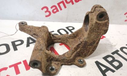 Кулак поворотный задний правый Ford Mondeo седан