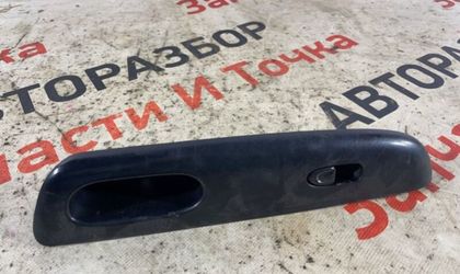 Кнопка стеклоподъемника передняя левая Daewoo