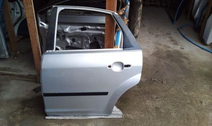 Дверь левая задняя в сборе Ford Focus II