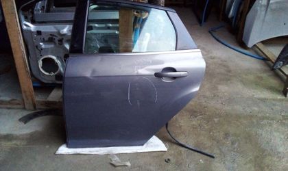Дверь левая задняя в сборе Ford Focus III