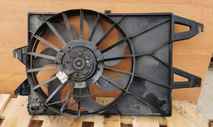 Вентилятор радиатора ( Диффузор ) Ford Mondeo 3 1317304