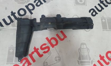 Дефлектор радиатора Hyundai Tucson 291352E000, левый