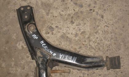 Рычаг передний правый нижний Daewoo Nexia