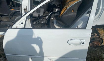 Дверь левая передняя в сборе Toyota Corolla VI...