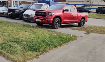 Toyota Tundra II рестайлинг (2013—2021) 2013