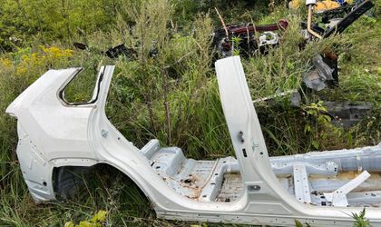 Заднее правое крыло порог Toyota RAV4 A50