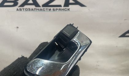 Ручка двери внутренняя задняя правая Mitsubishi...