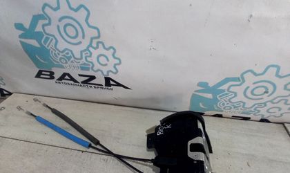 Замок пассажирской двери Kia Rio IV 2018