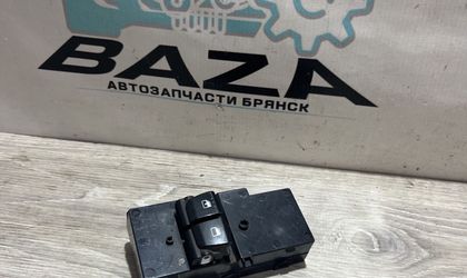 Блок управления стеклоподъемниками Hyundai Sola...