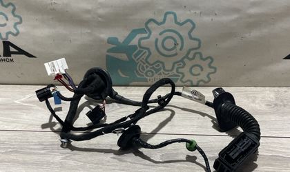 Проводка правой двери Volkswagen Touareg III (...