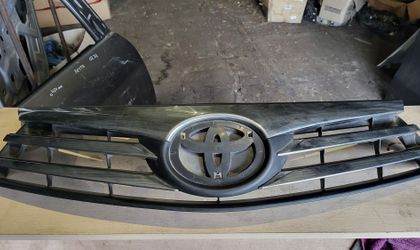 Решетка радиатора Toyota Corolla XI (E160 E17...