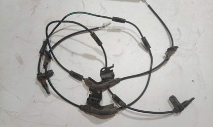 Датчик ABS  задний Toyota RAV4 IV CA40