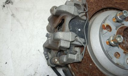 Суппорт тормозной задний правый Volkswagen