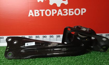 Рычаг задний правый  Volkswagen Teramont
