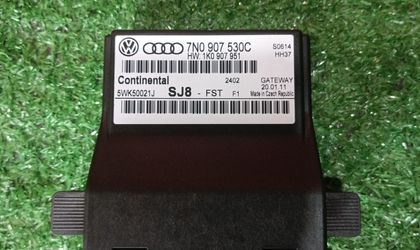 Блок управления интерфейсом Skoda Superb 2