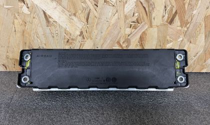 Подушка безопасности в колени w205 c205 w c 205