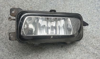 Фара противотуманная правая Mercedes-Benz Actro...