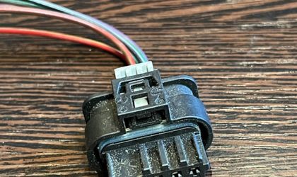 Разъем фишка ДМРВ Mercedes A0225452926