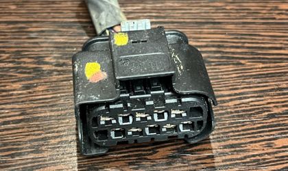 Разъем блока свечей накала Mercedes A0295450126