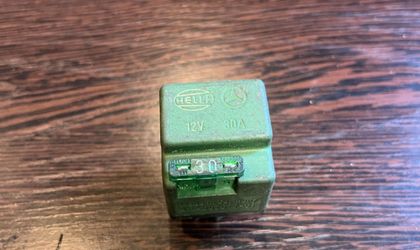 Реле бензонасоса Mercedes w124 A0015429619