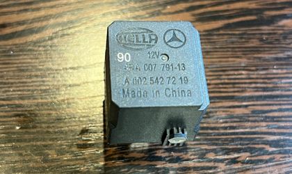 Реле Mercedes A0025427219